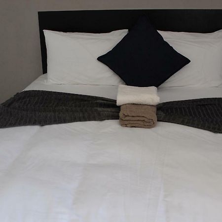 Davilla Guest House Mazenod Bagian luar foto
