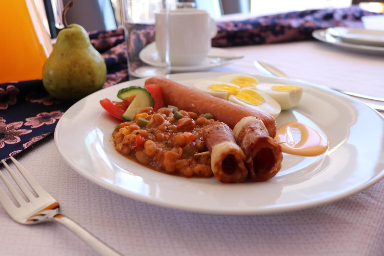 Davilla Guest House Mazenod Bagian luar foto