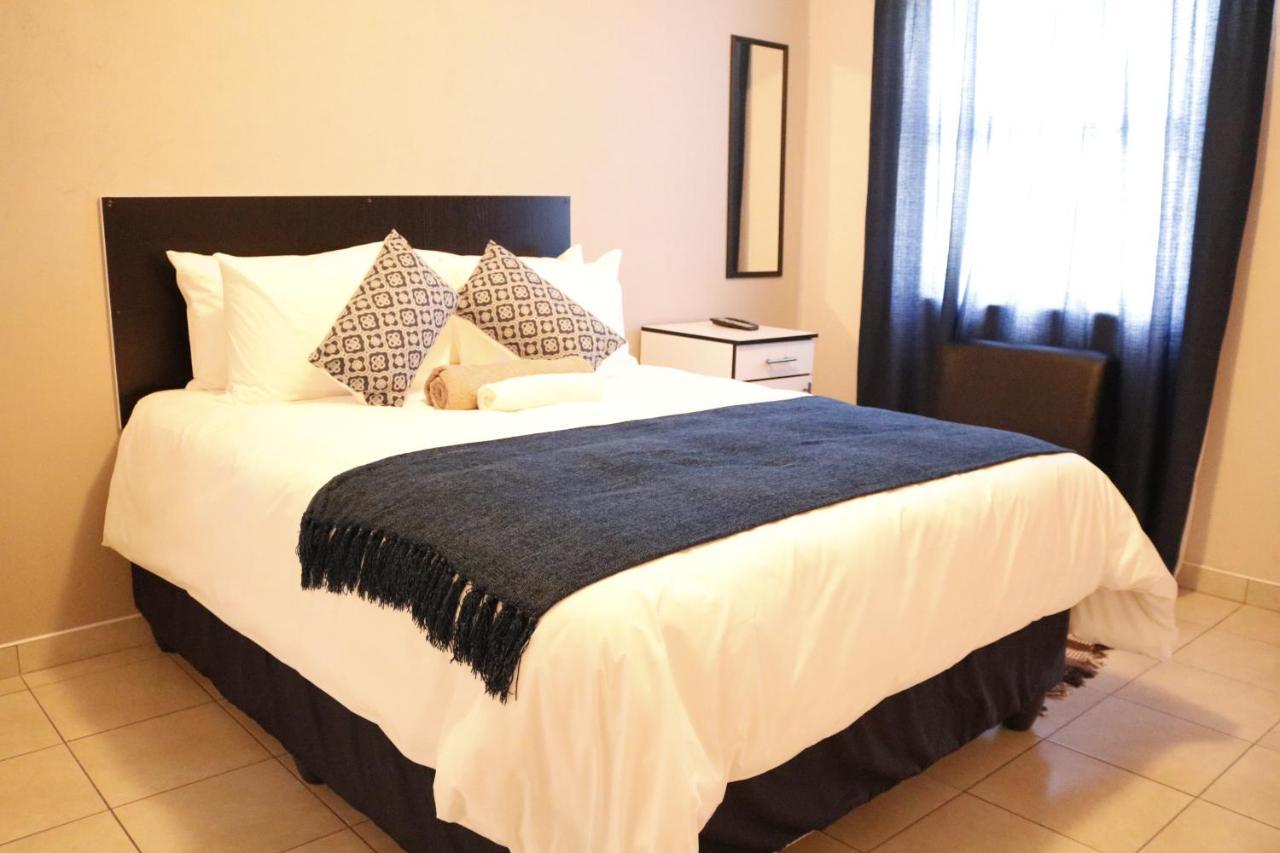 Davilla Guest House Mazenod Bagian luar foto