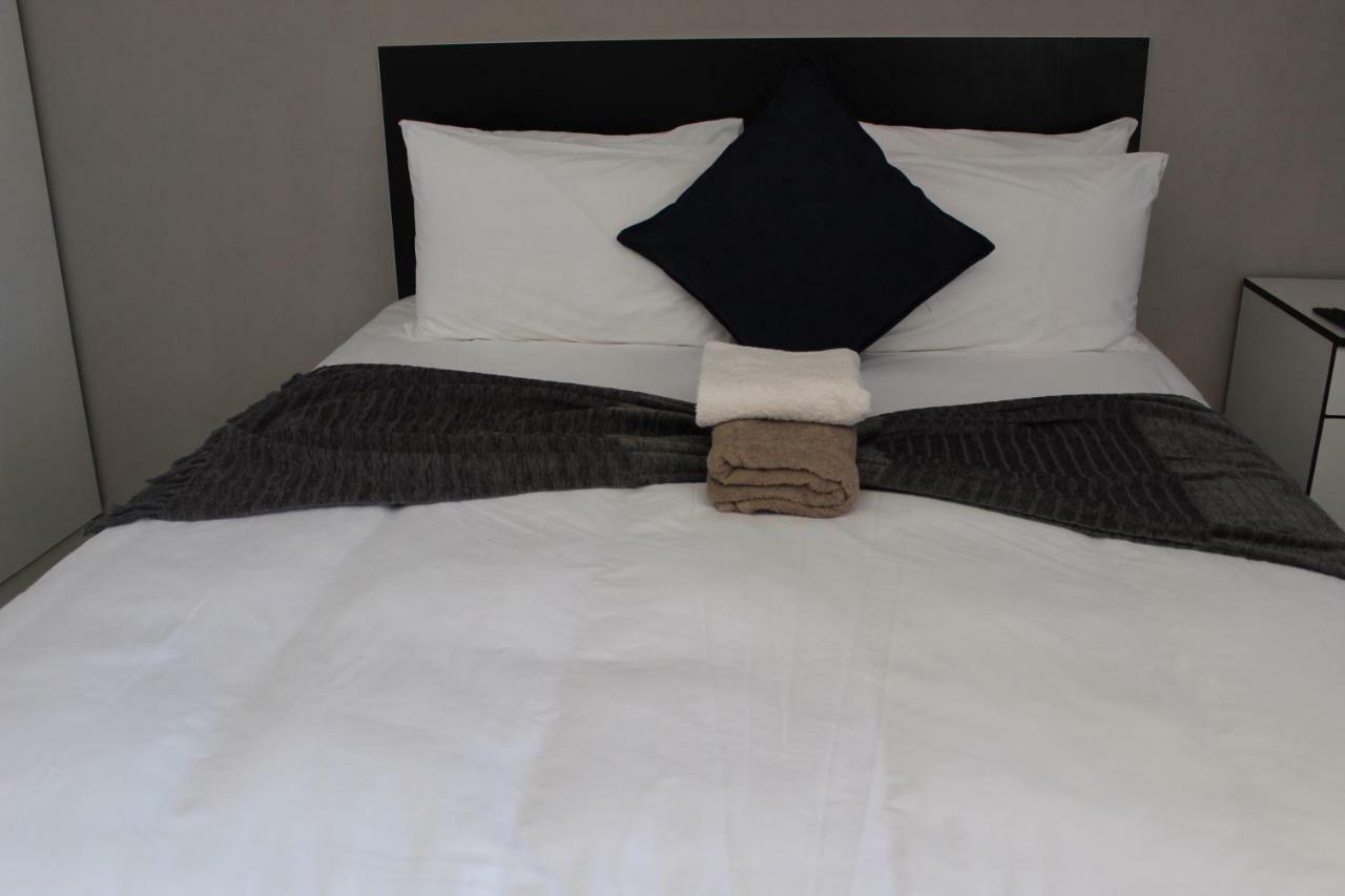 Davilla Guest House Mazenod Bagian luar foto